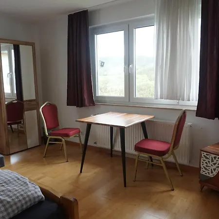 Hirsch Inn *